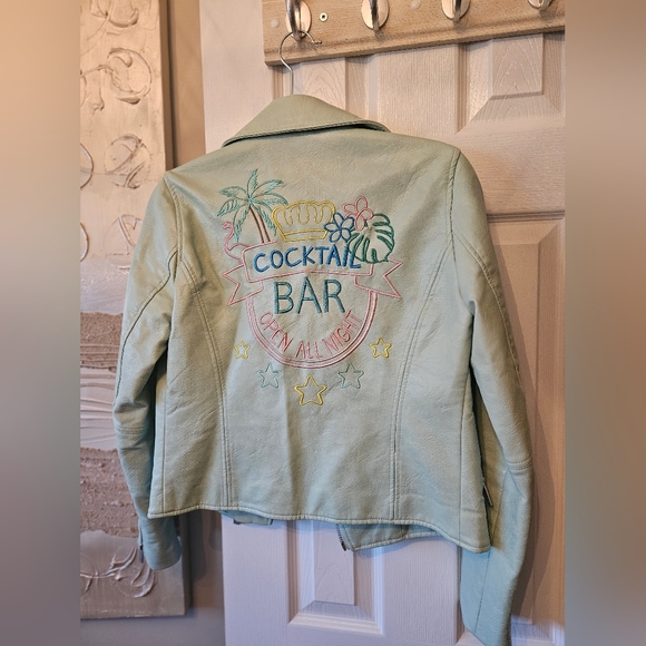 New Faux Leather Jacket🌴 - Picture 2 of 4